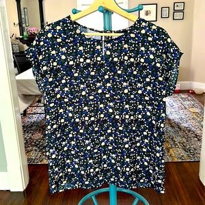 Halogen floral top